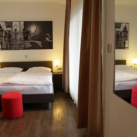 Gloria Hotell 4*