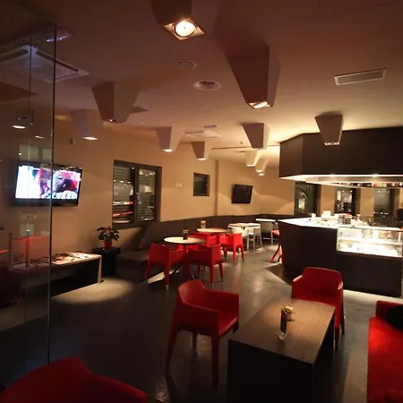 Gloria Hotel 4*